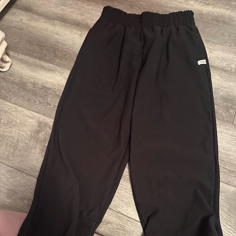 Five dancewear joggers/sweatpants